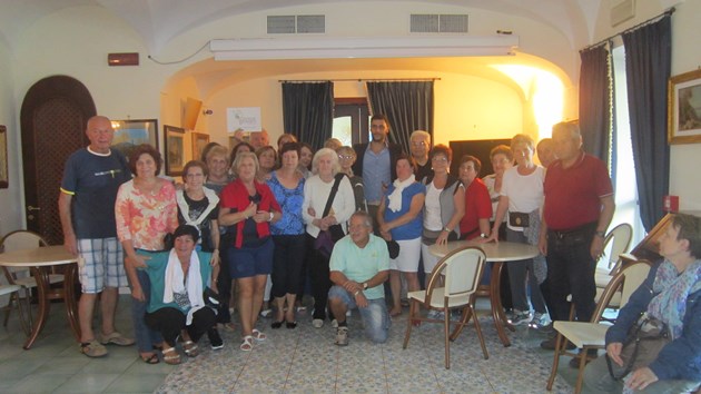 Il gruppo di partecipanti al progetto "Diversamente Giovani in Vacanza Attiva" in viaggio ad Ischia diversamente giovani lombardia 3